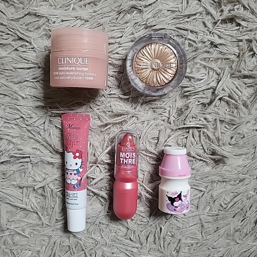 Beauty Bundle Clinique Lips Moisture Surge Highlighter Lip Stain Kuromi Hello ✨️